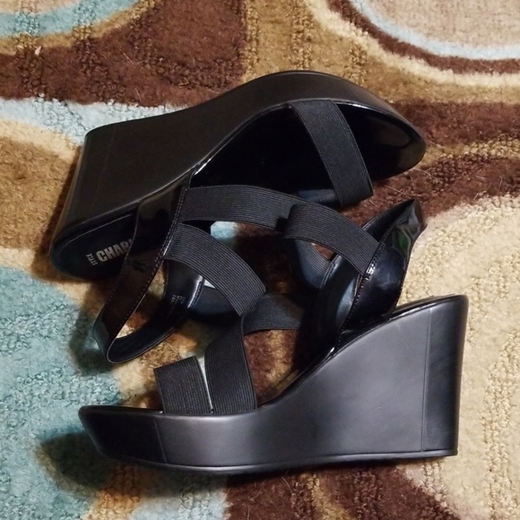 NWOT Style Charles black wedges. Size 10 - Picture 4 of 8